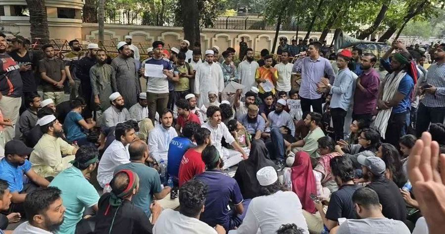 যমুনার সামনে এনসিপিসহ কয়েকটি সংগঠনের অবস্থান, যান চলাচল বন্ধ