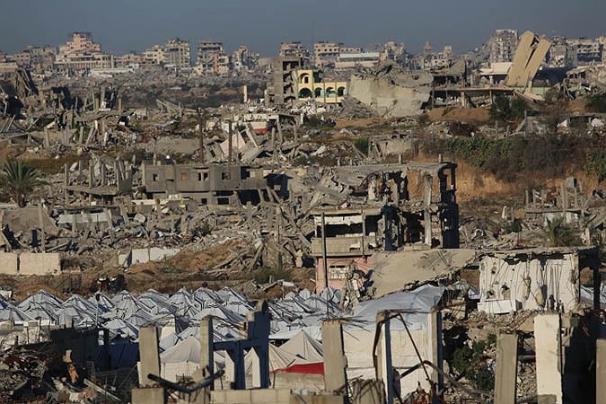 গাজায় ফের ইসরায়েলি হামলা, সাংবাদিক-শিশুসহ নিহত ৫ ফিলিস্তিনি