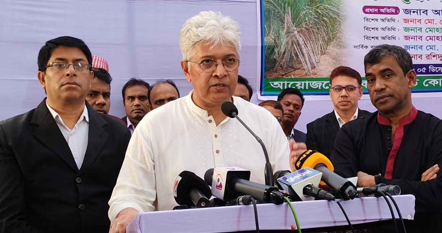 দেশীয় চিনি শেষ না হওয়া পর্যন্ত আমদানি নয়: শিল্প উপদেষ্টা