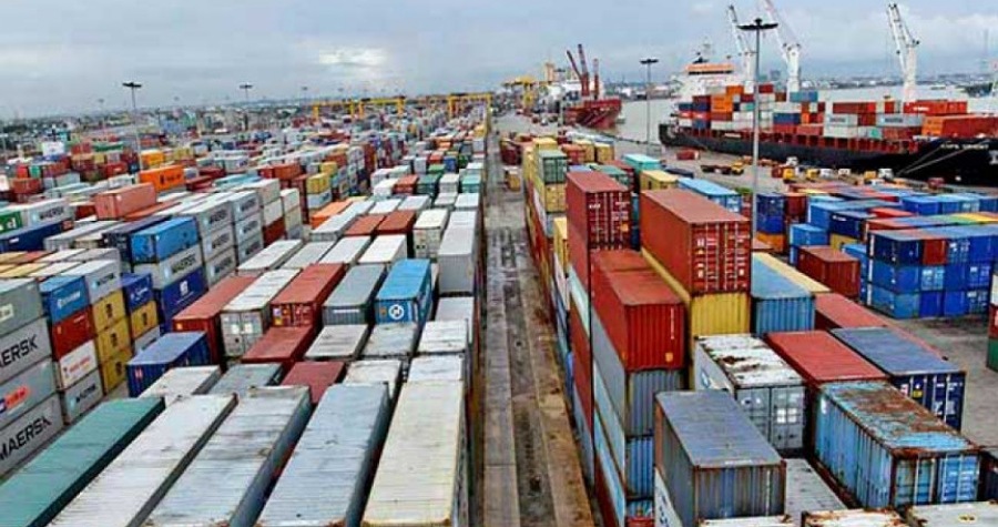 চট্টগ্রাম বন্দরে অনির্দিষ্টকালের ধর্মঘটের ডাক