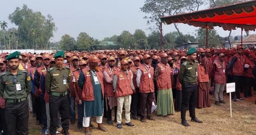 ‘অবৈধভাবে’ নির্বাচনী দায়িত্বে ৩৩০ আনসার